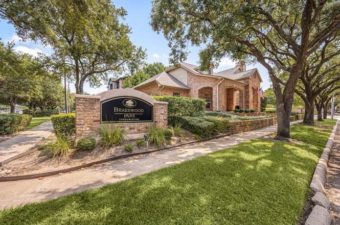 2255 Braeswood Park Drive 257 Property Photo 7