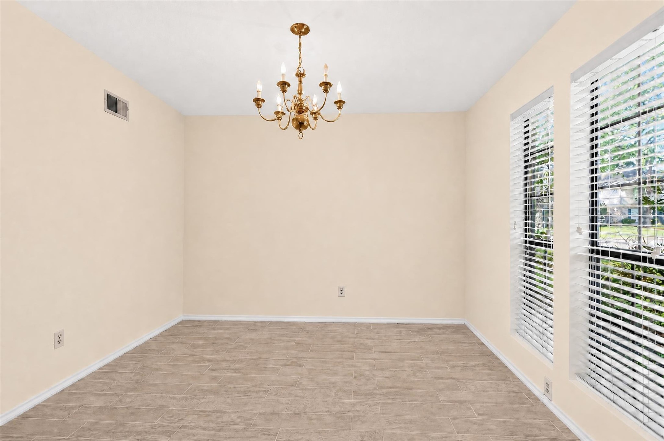 7019 Wyoma Trail Property Photo 14