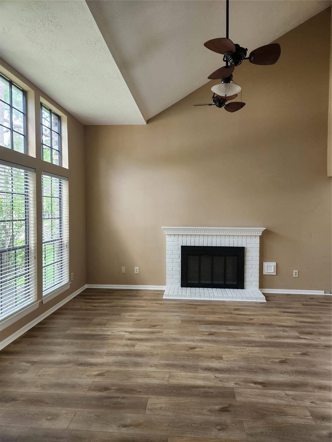 14562 Oak Chase Drive Property Photo 2