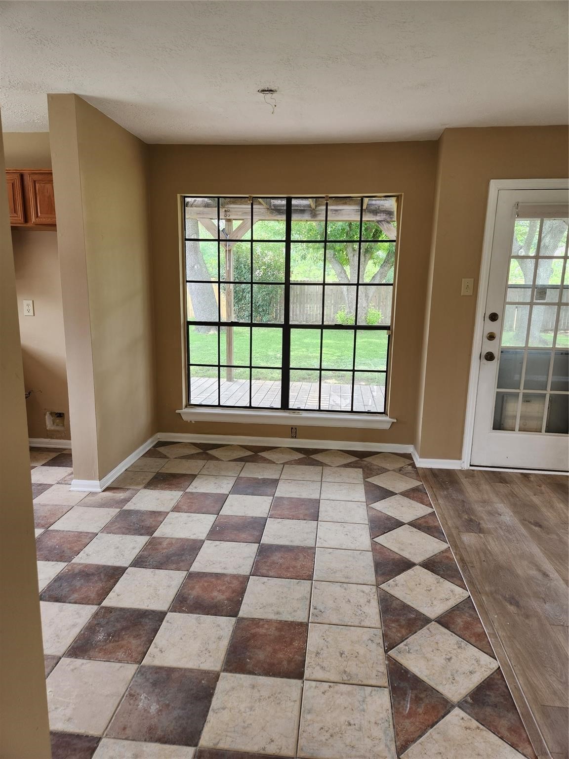 14562 Oak Chase Drive Property Photo 6