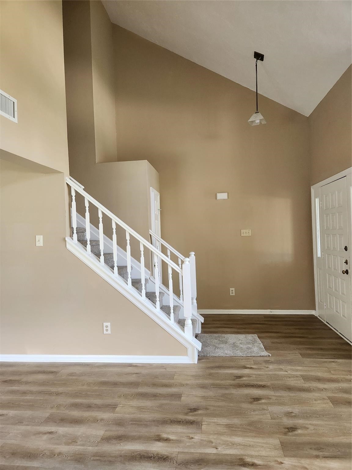 14562 Oak Chase Drive Property Photo 9