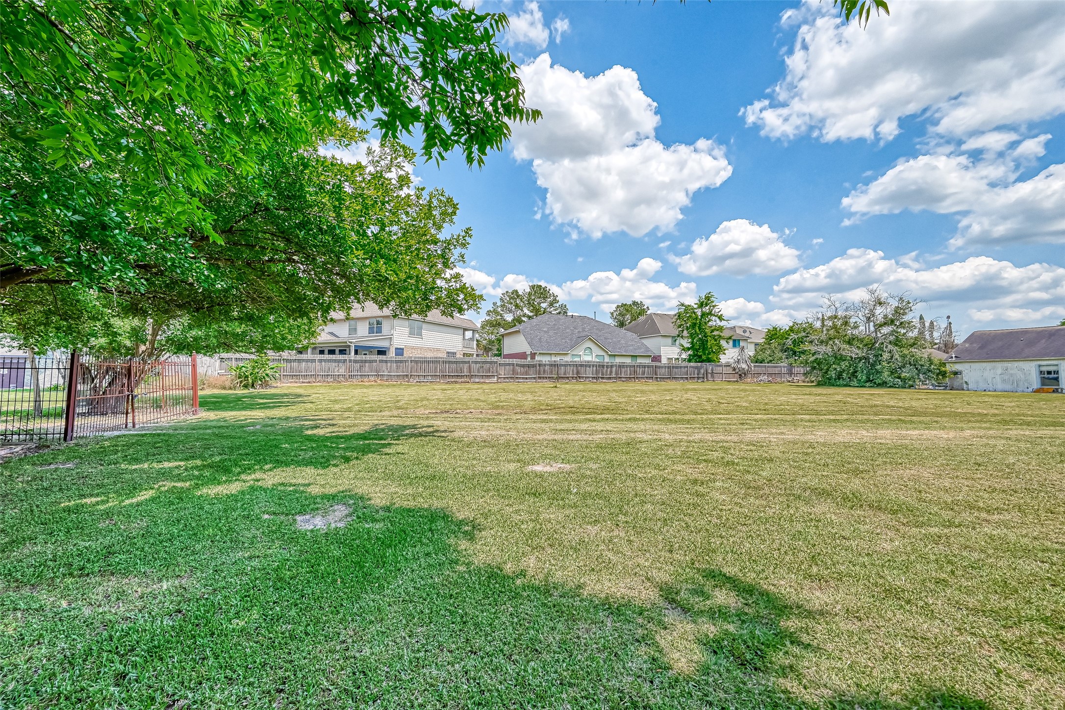 11211 S Dargail Street Property Photo 25