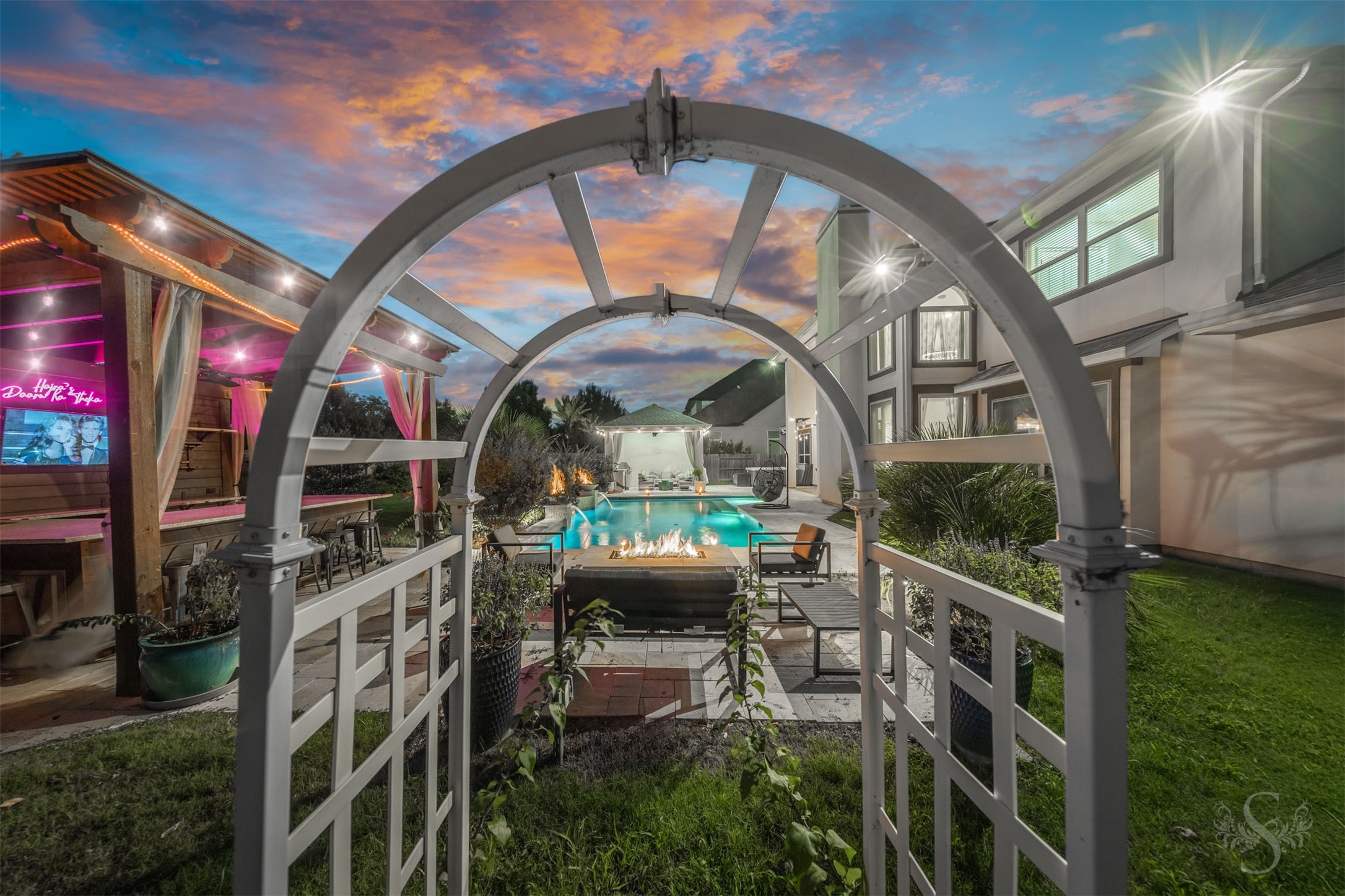 3014 Brighton Sky Lane Property Photo 4