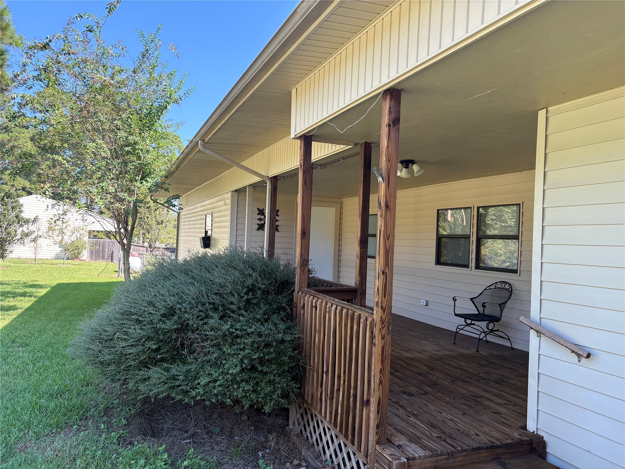 13172 S Lee Shore Drive Property Photo 1