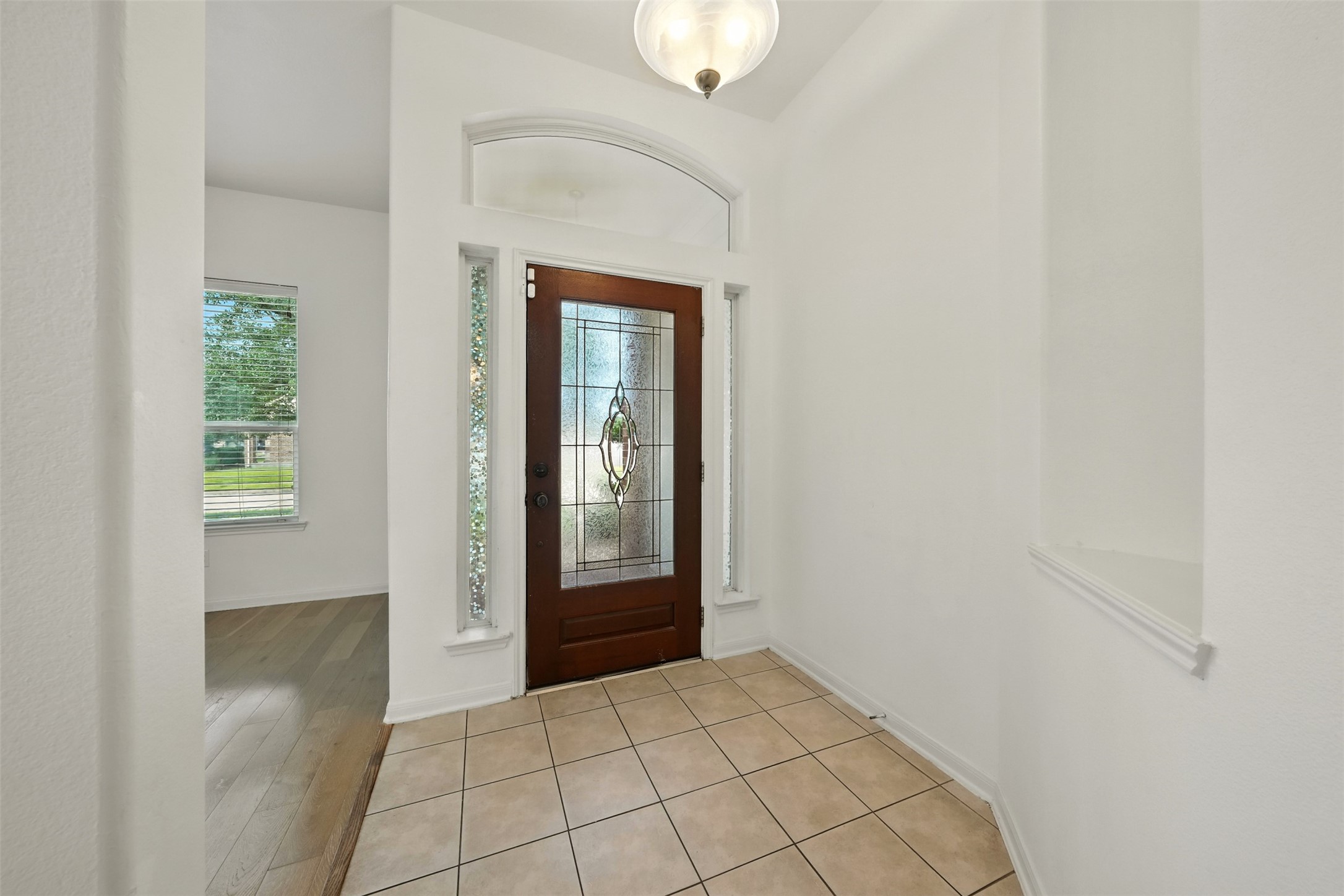 9219 Gilbert Hollow Drive Property Photo 7