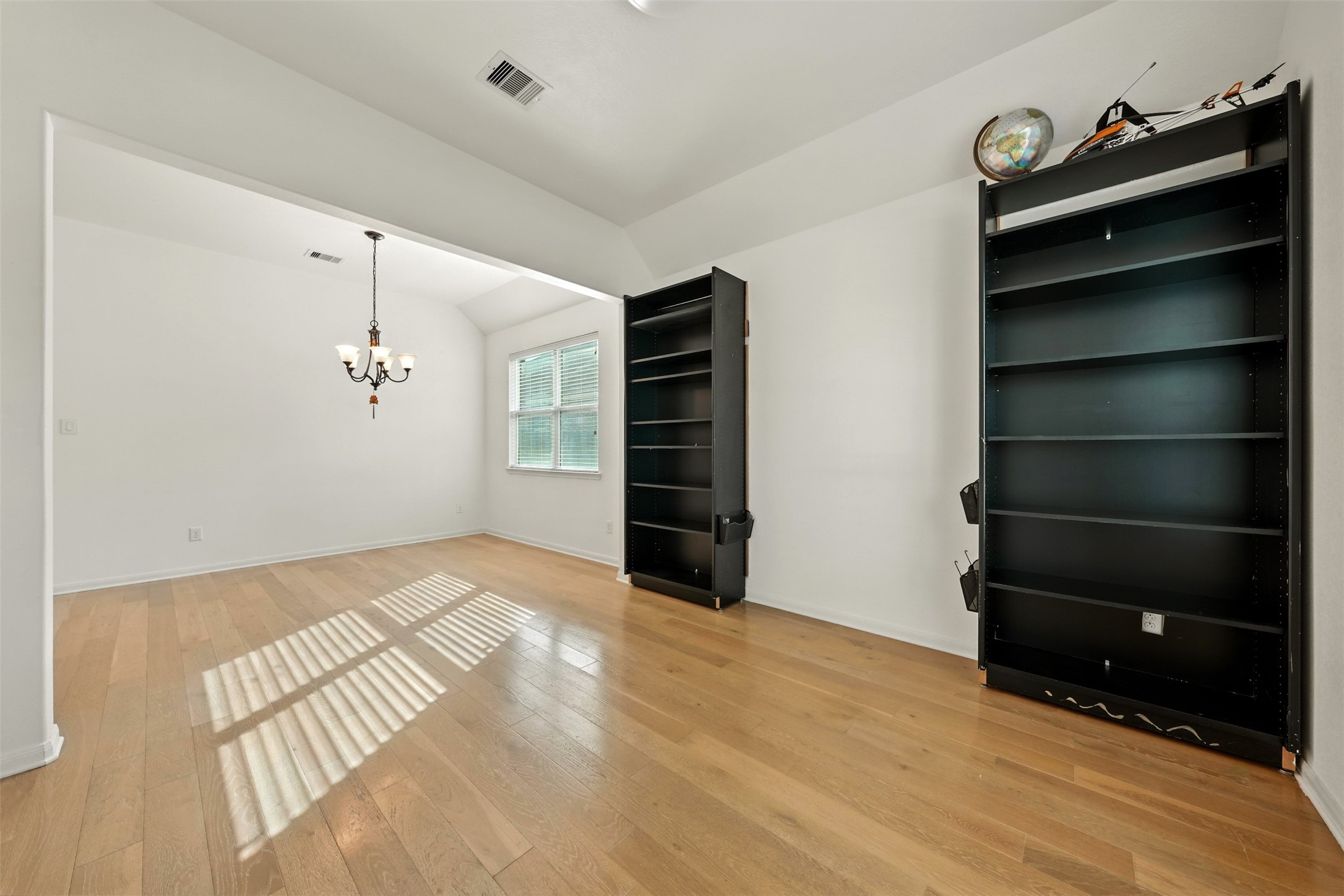 9219 Gilbert Hollow Drive Property Photo 10