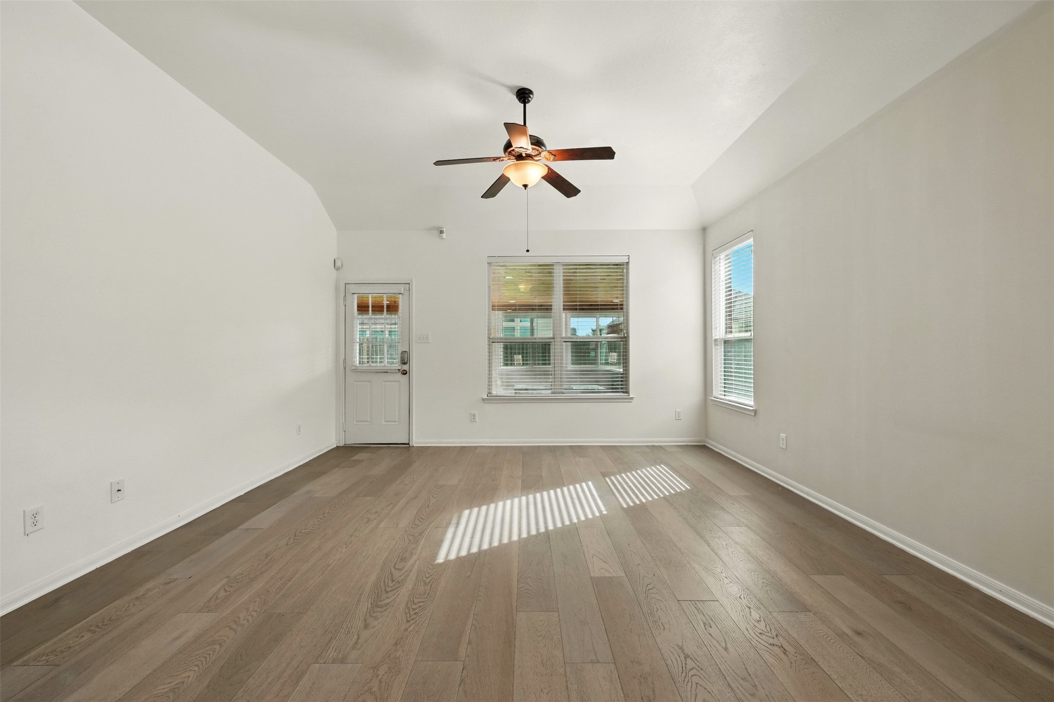 9219 Gilbert Hollow Drive Property Photo 22