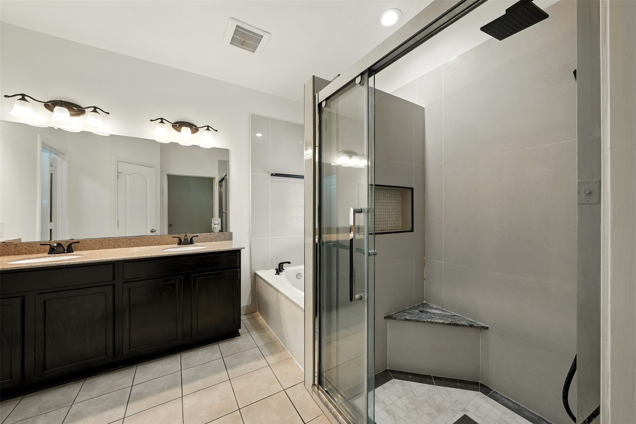 9219 Gilbert Hollow Drive Property Photo 28