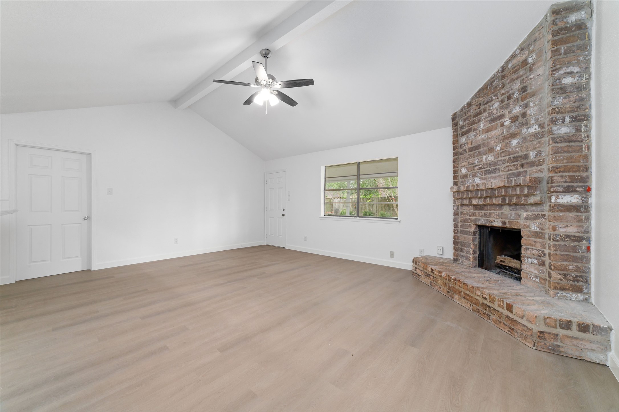 5023 Monteith Drive Property Photo 6