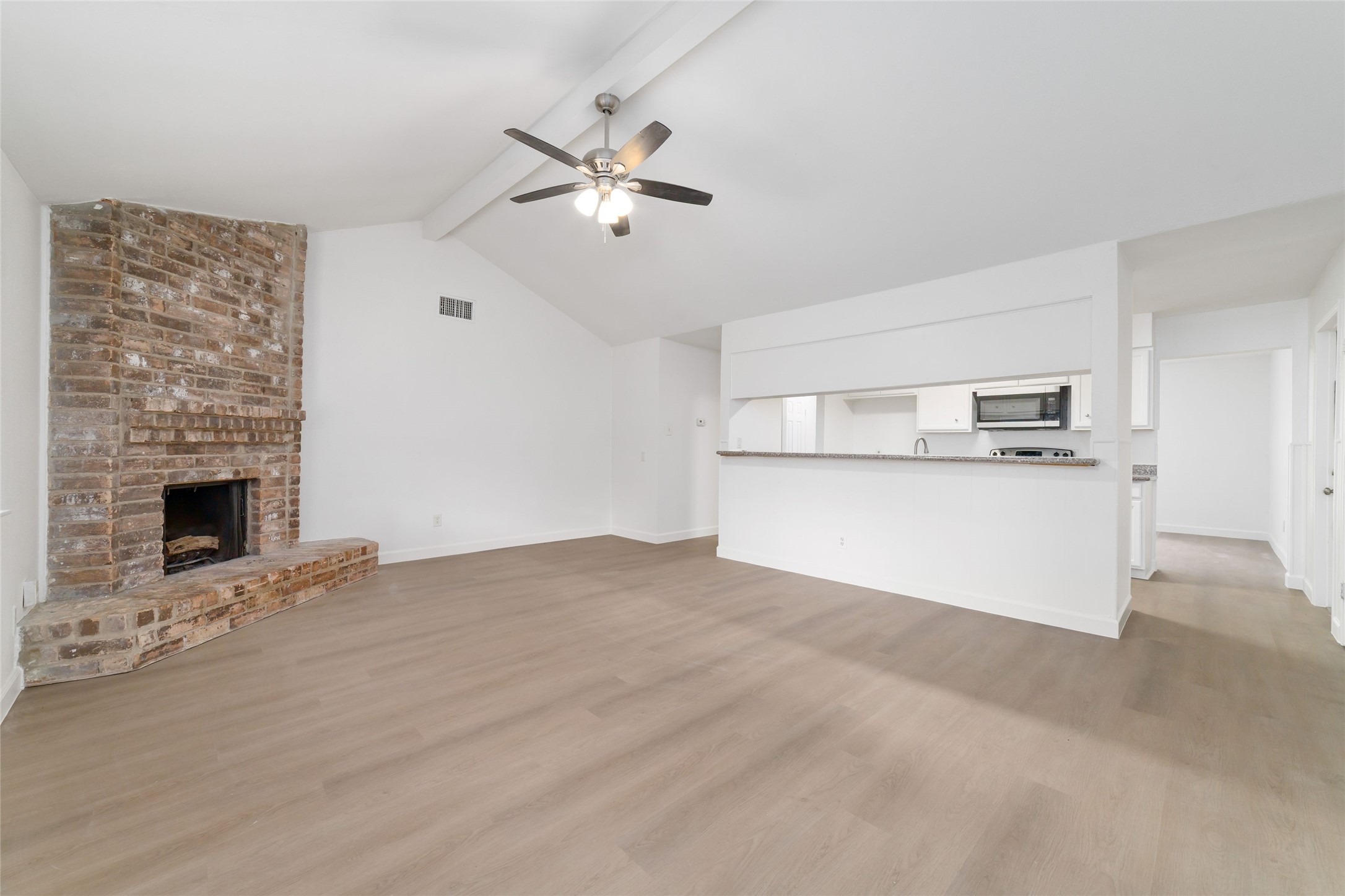 5023 Monteith Drive Property Photo 7