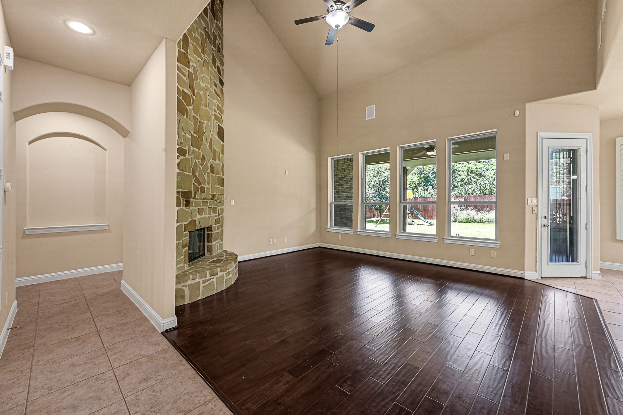 26610 Sooty Tern Drive Property Photo 7