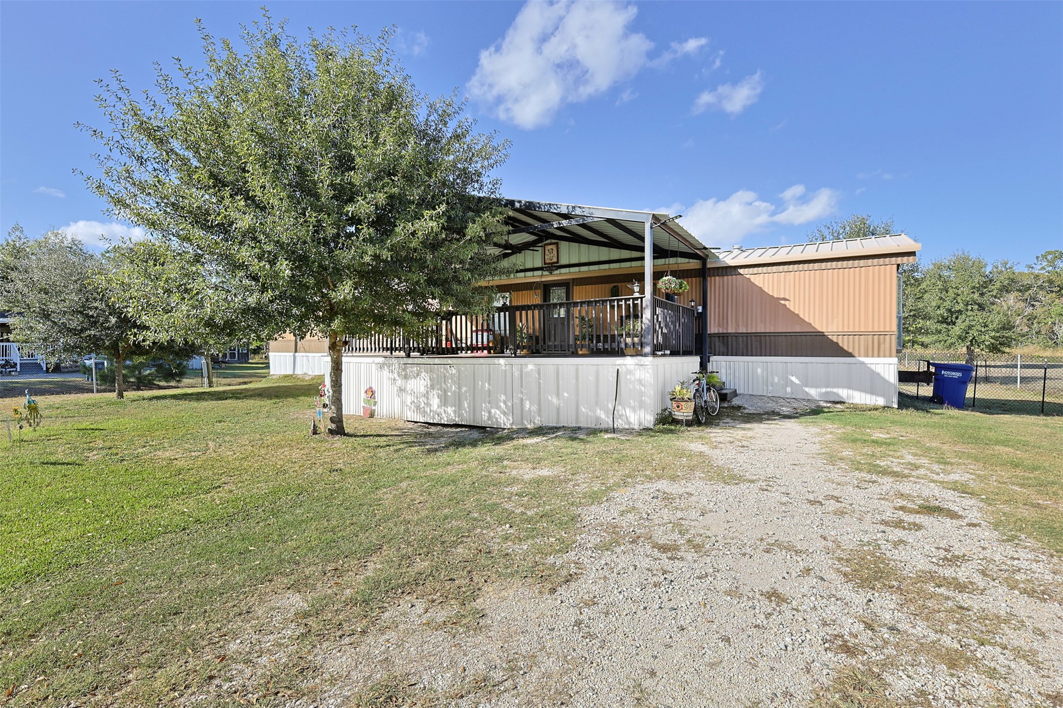 320 County Road 48761 Property Photo 4
