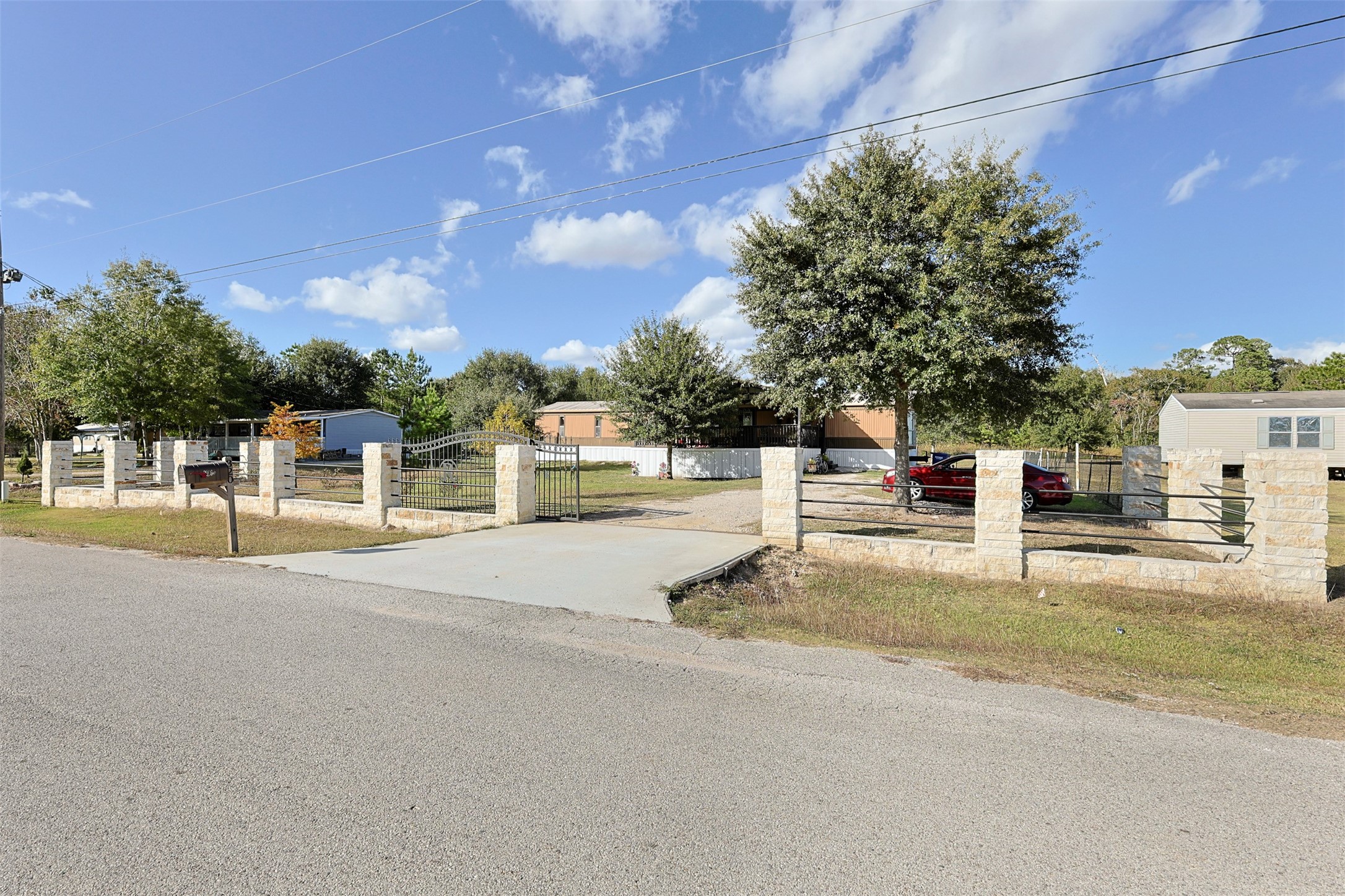 320 County Road 48761 Property Photo 26
