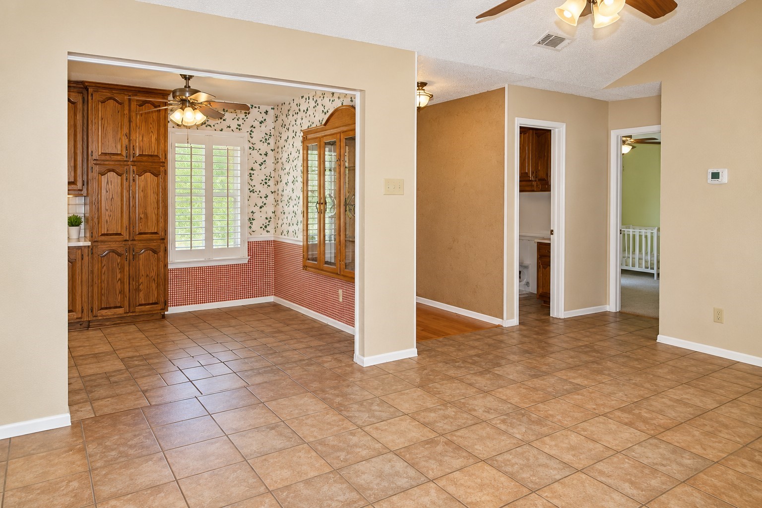 828 Armadillo Drive Property Photo 7
