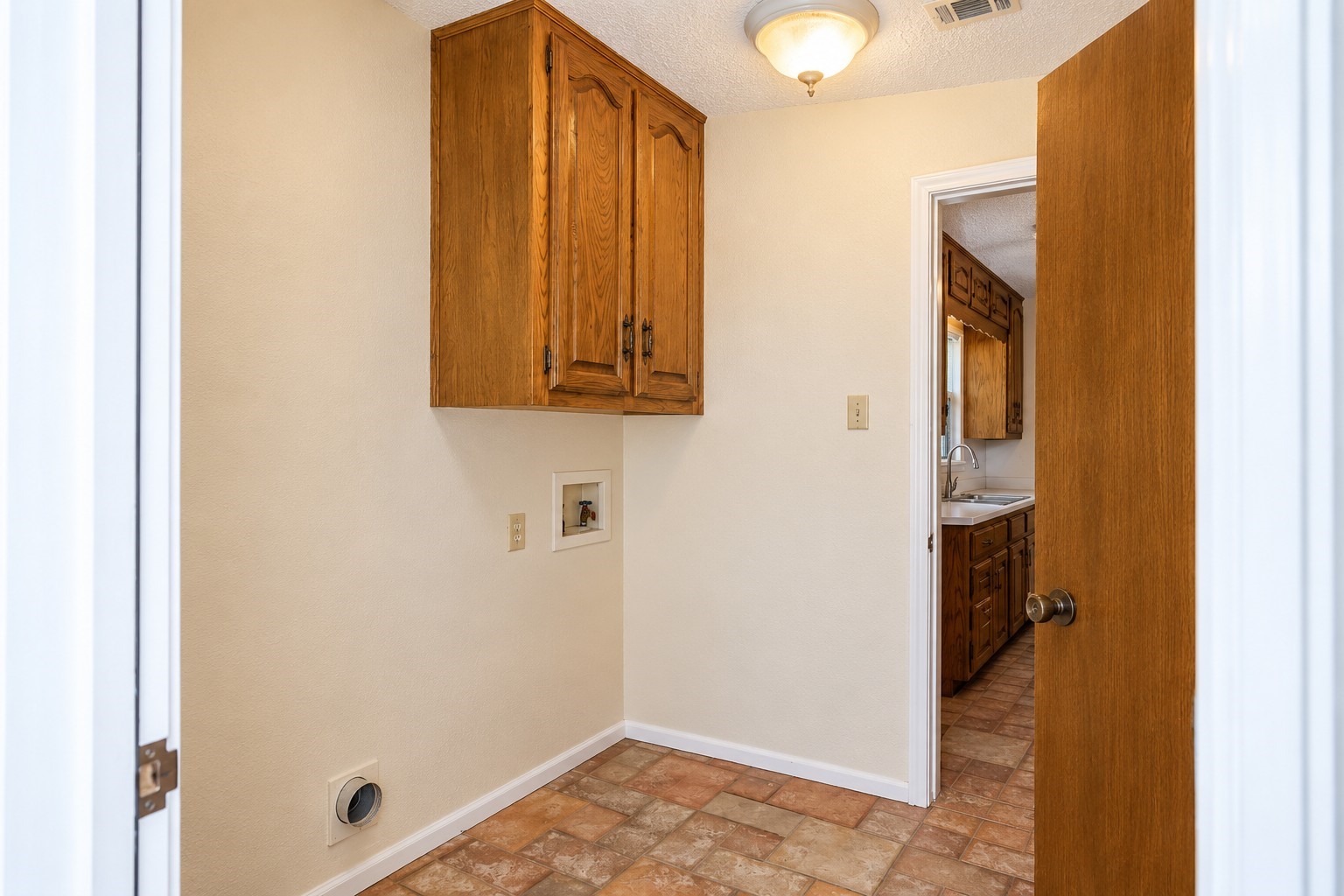 828 Armadillo Drive Property Photo 13