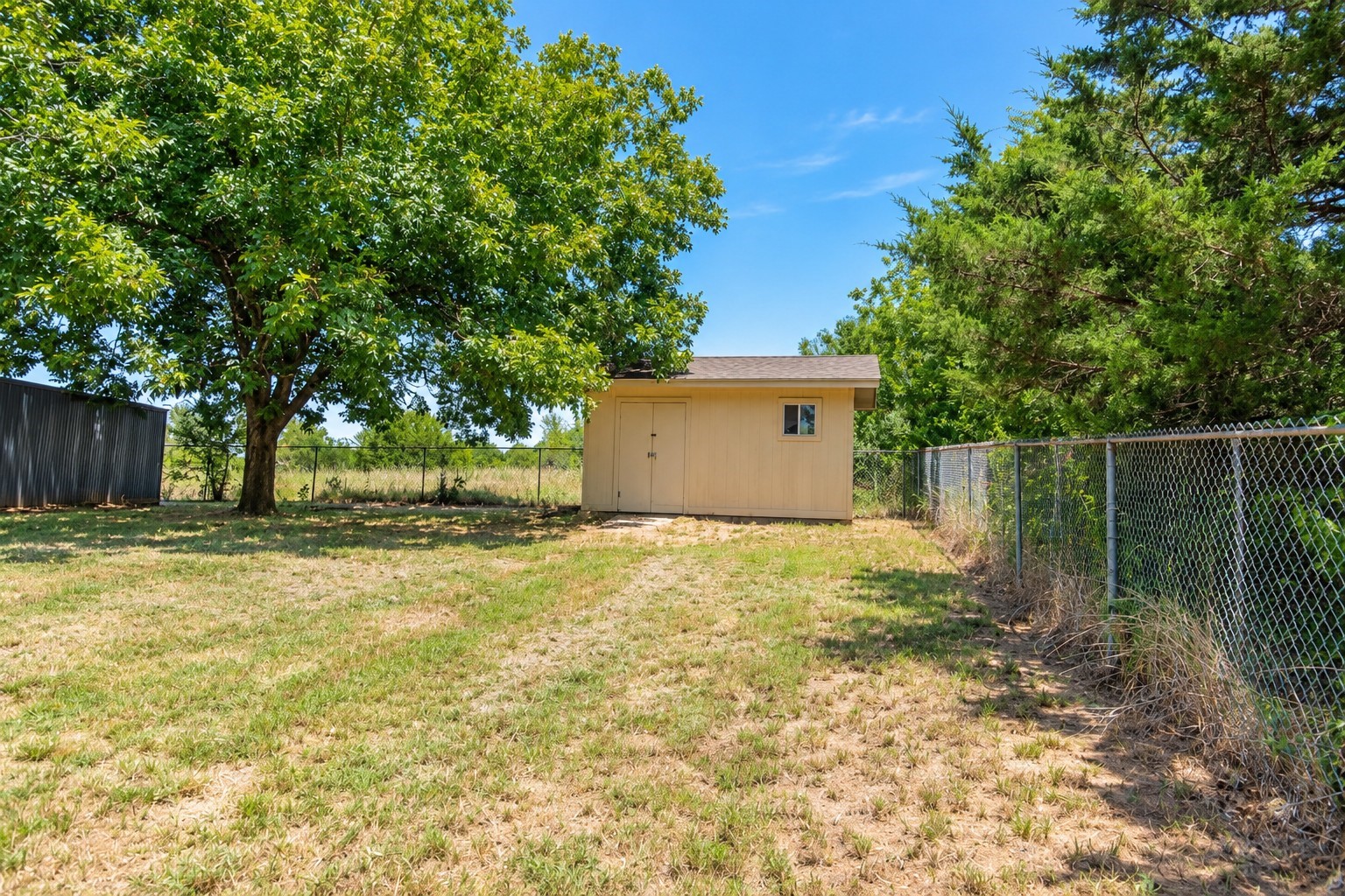 828 Armadillo Drive Property Photo 38