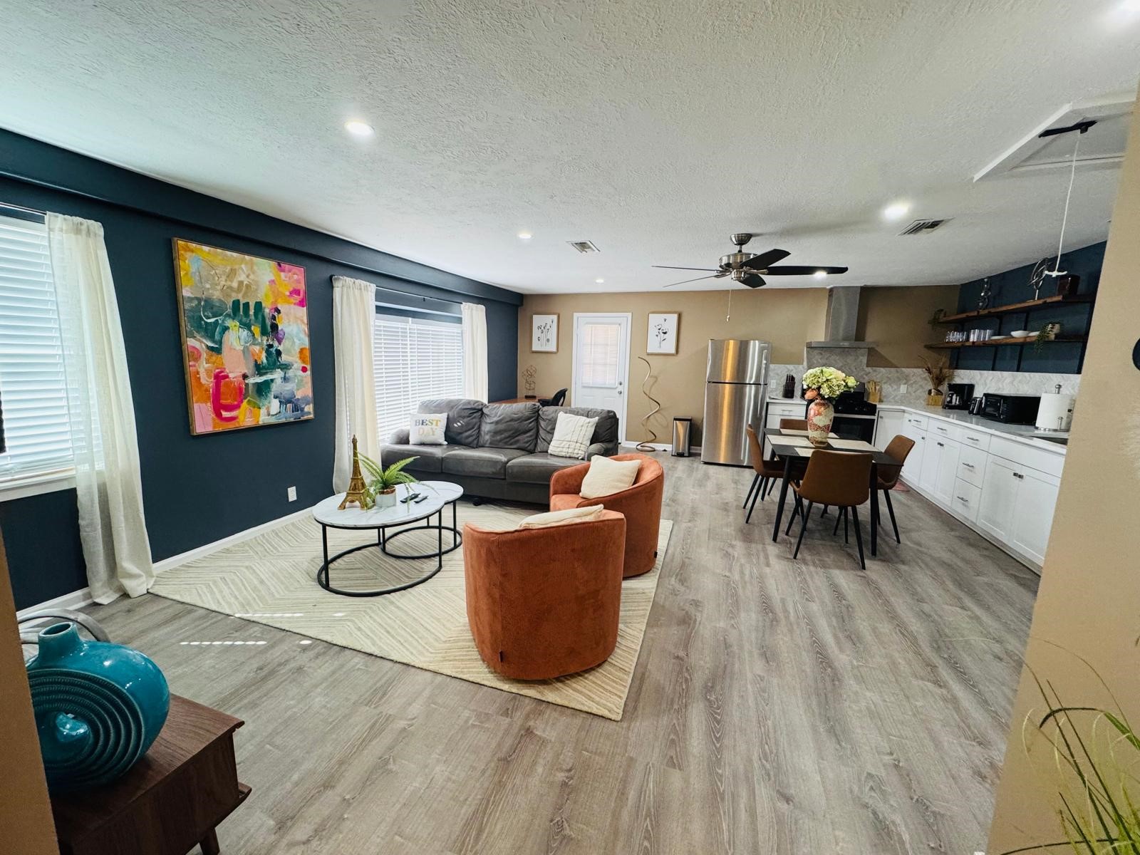 13015 Frank Lane Property Photo 1