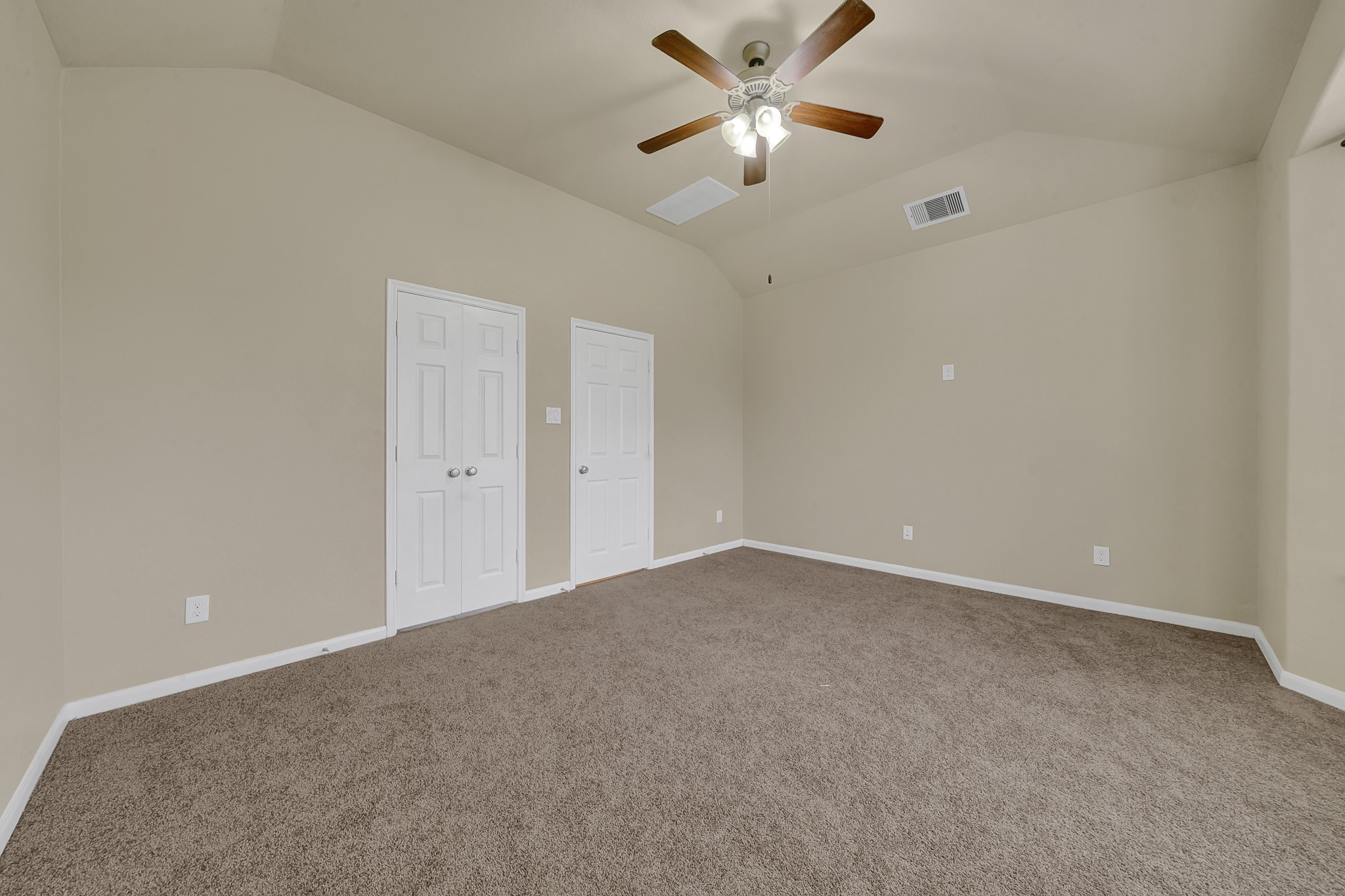 16911 Wedgeside Park Property Photo 20
