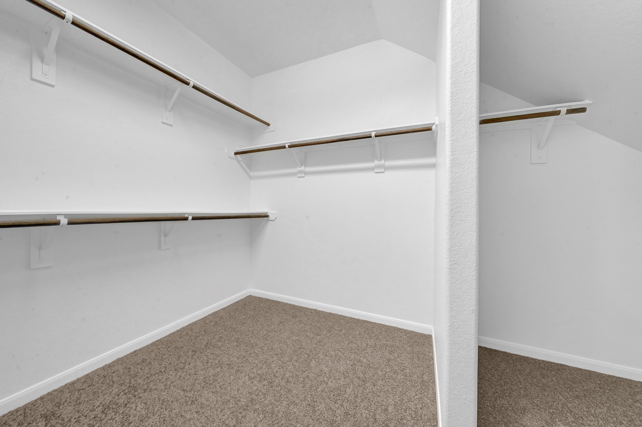 16911 Wedgeside Park Property Photo 22
