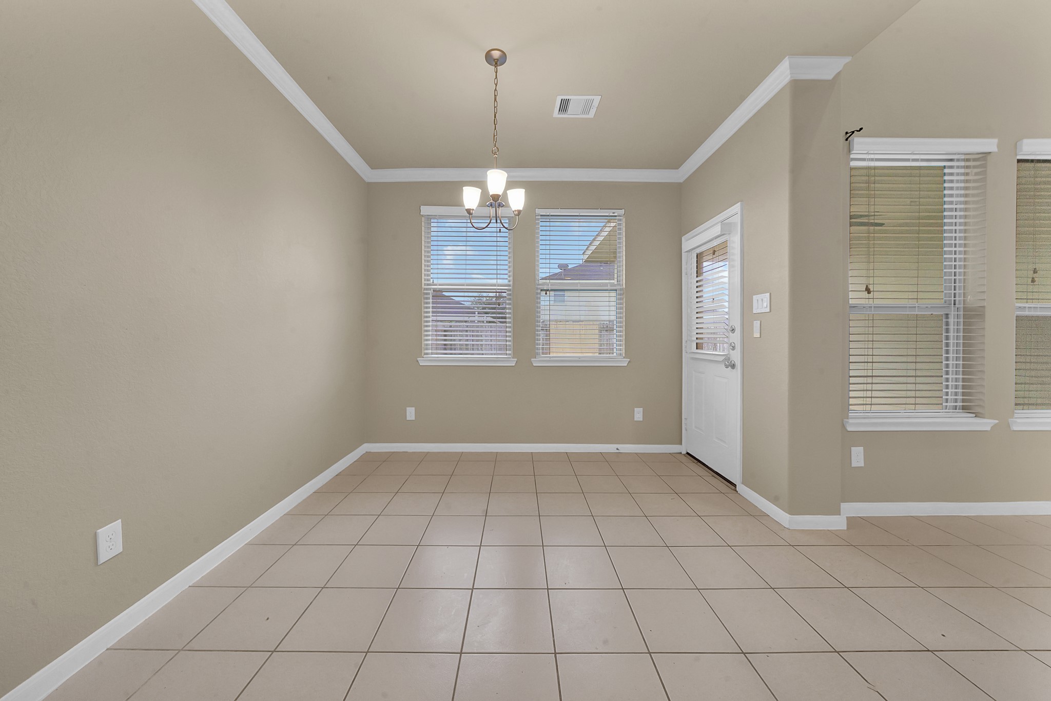 16911 Wedgeside Park Property Photo 25