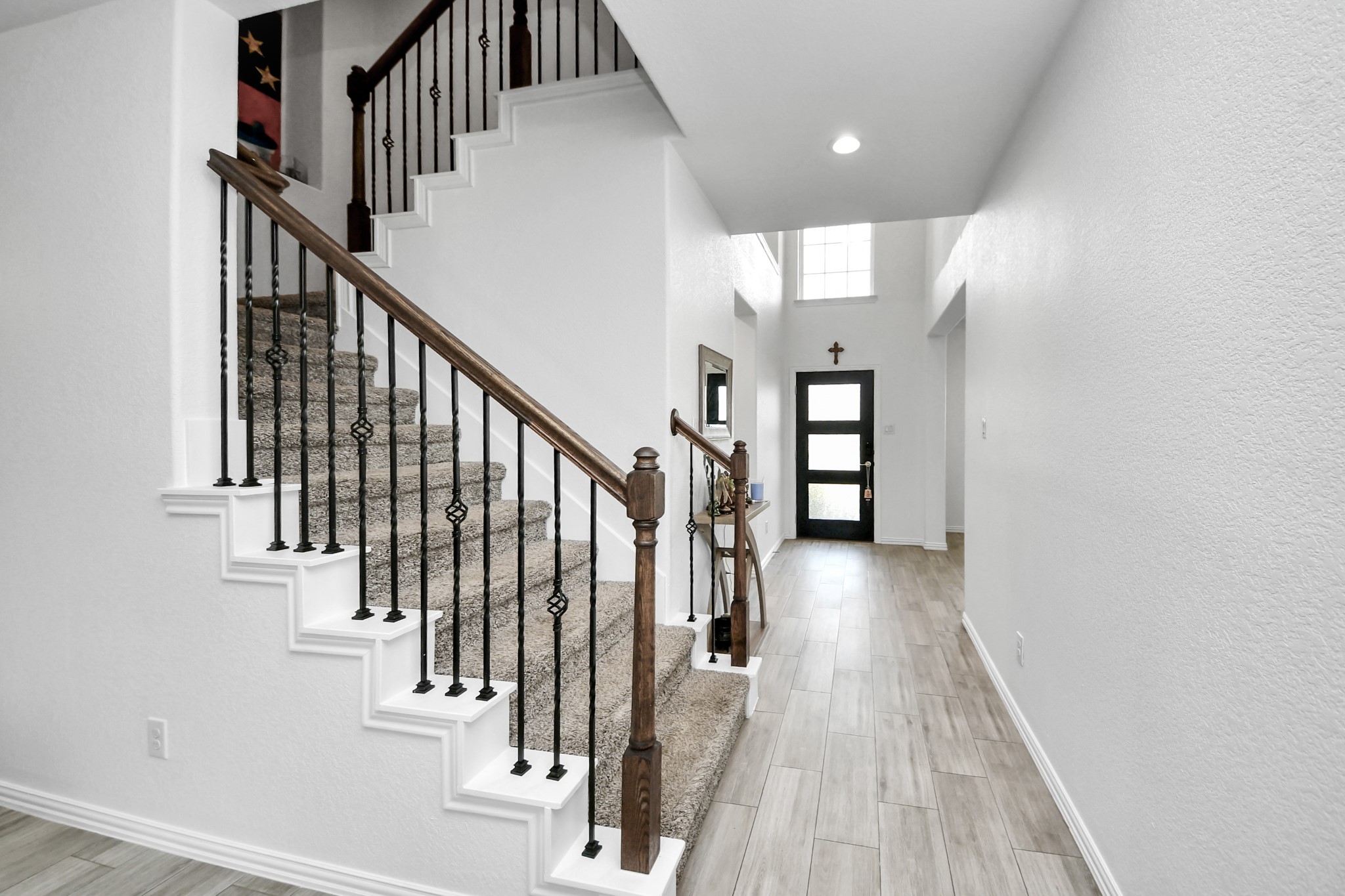 30207 Twisting Springs Drive Property Photo 2