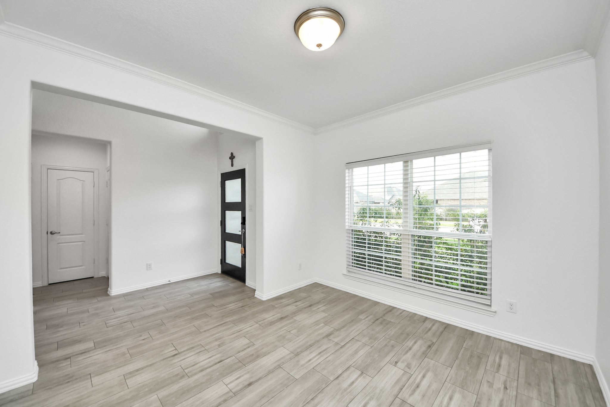 30207 Twisting Springs Drive Property Photo 4