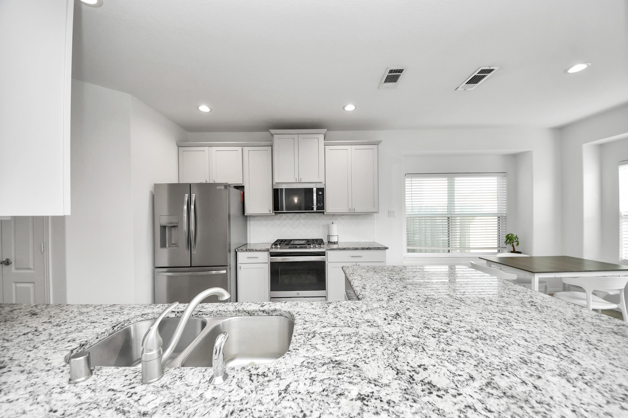 30207 Twisting Springs Drive Property Photo 10