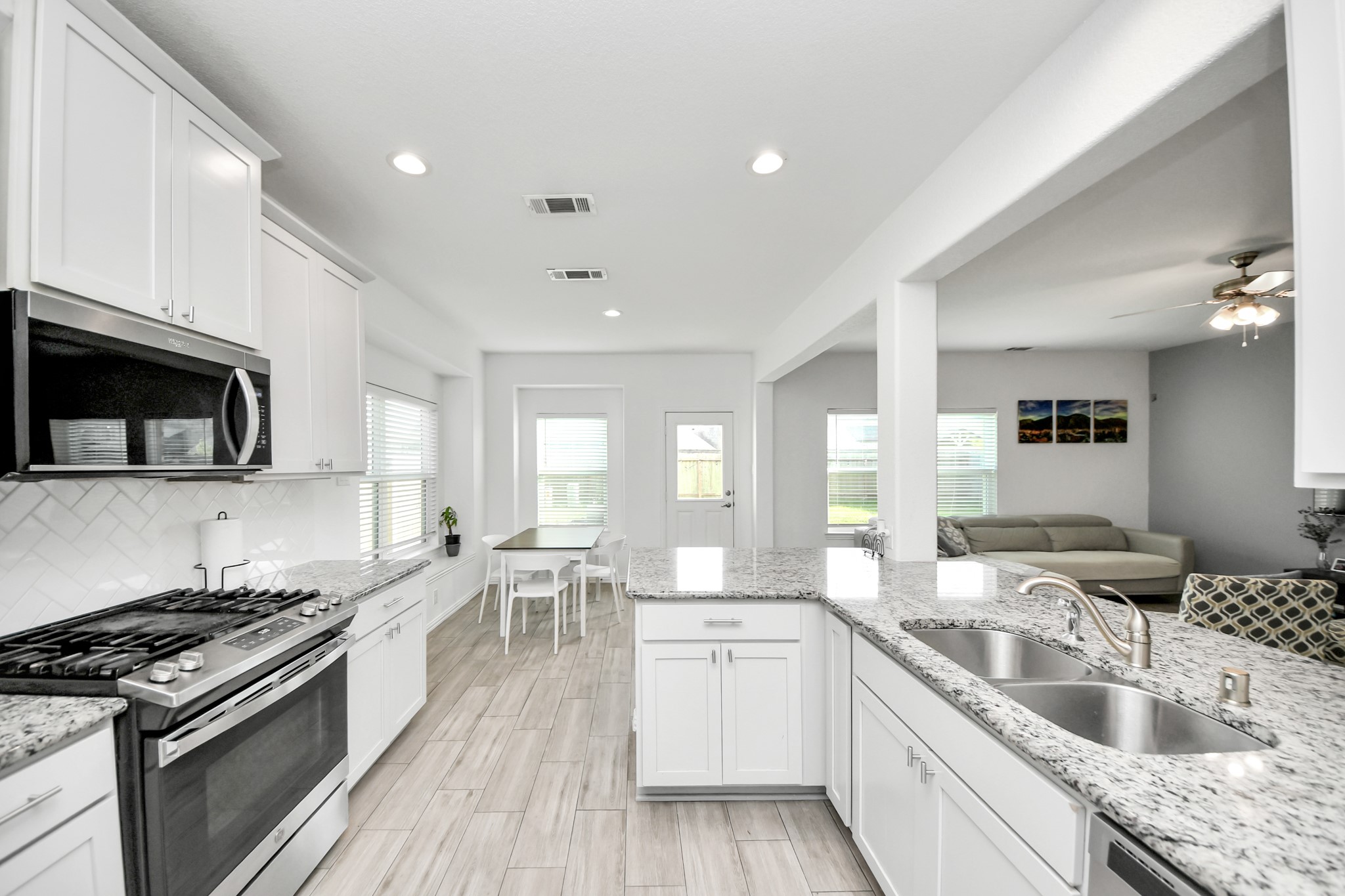 30207 Twisting Springs Drive Property Photo 12