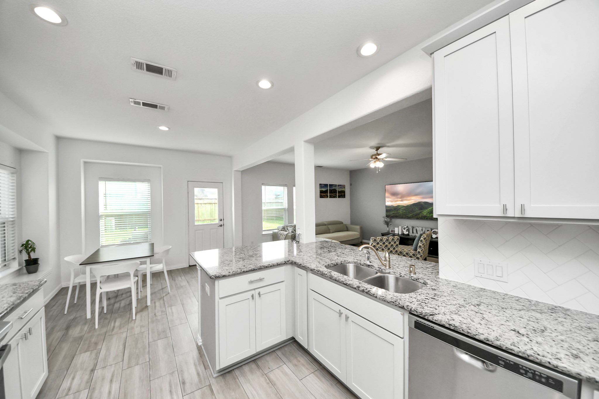 30207 Twisting Springs Drive Property Photo 13