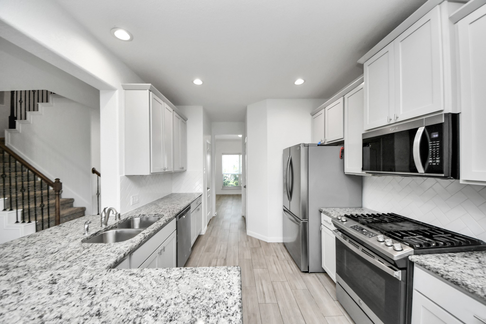 30207 Twisting Springs Drive Property Photo 14