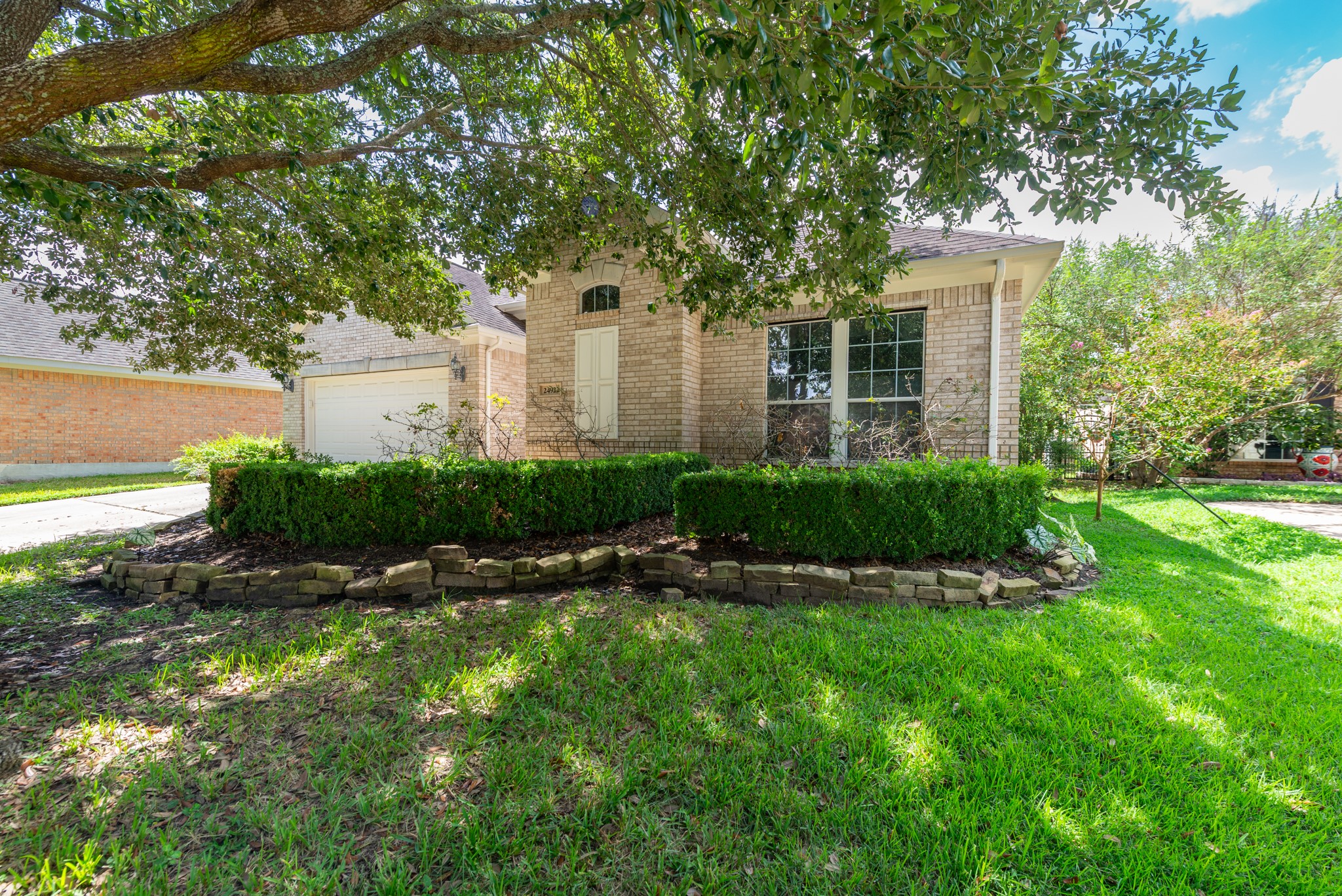 24922 Cinco Manor Lane Property Photo 1