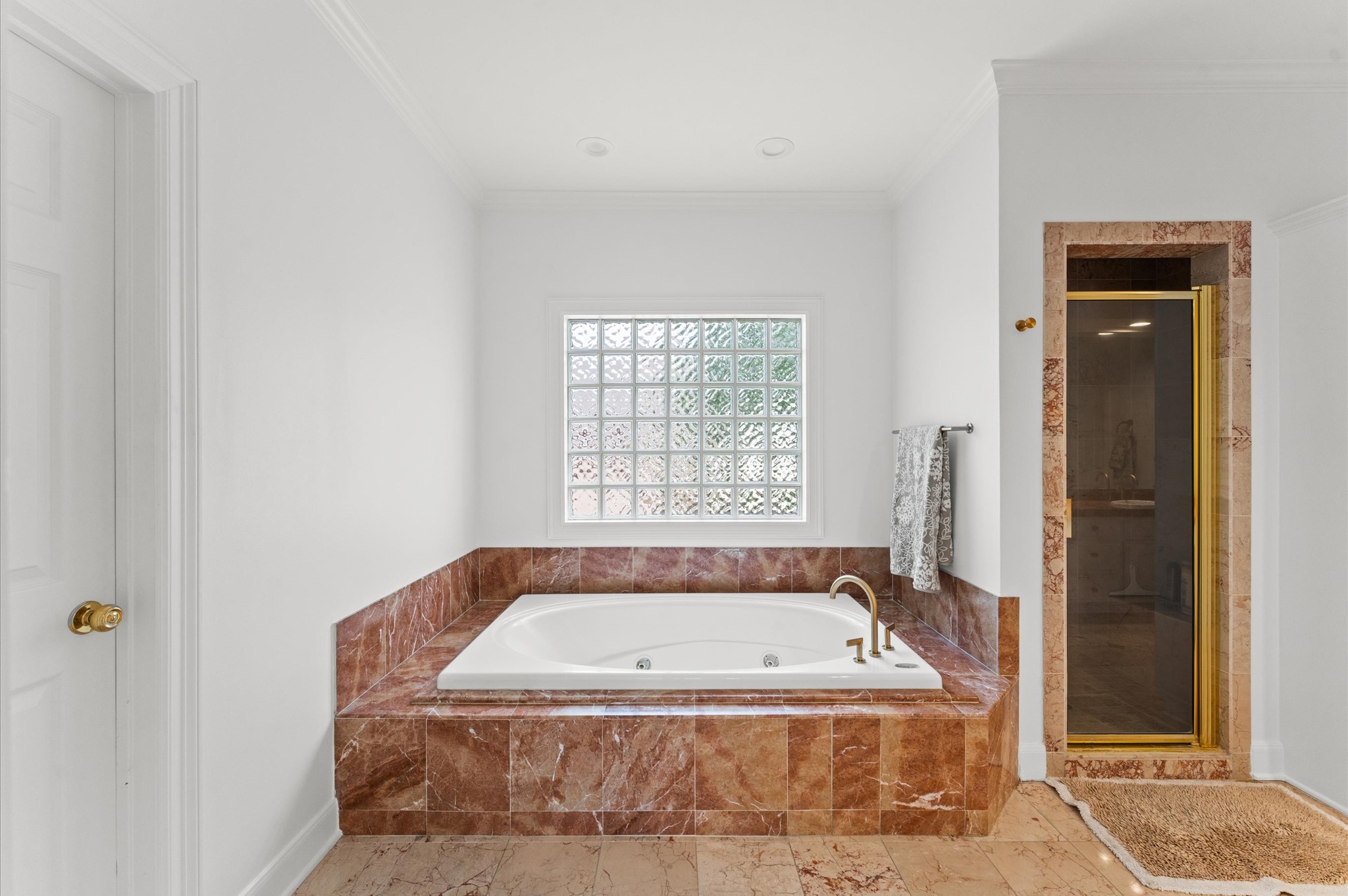 2222 Nantucket Drive B Property Photo 19