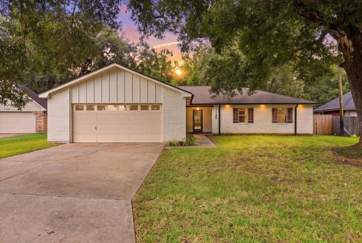 7165 Firethorn Drive