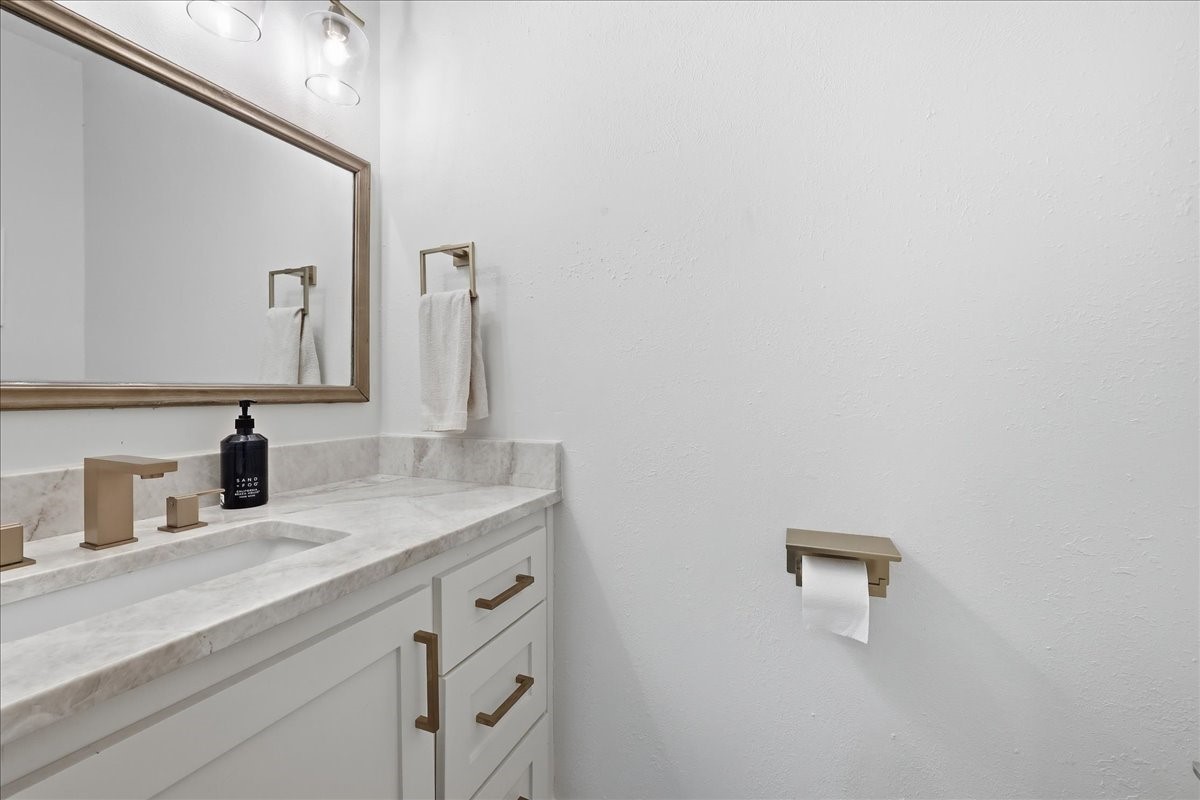7165 Firethorn Drive Property Photo 23