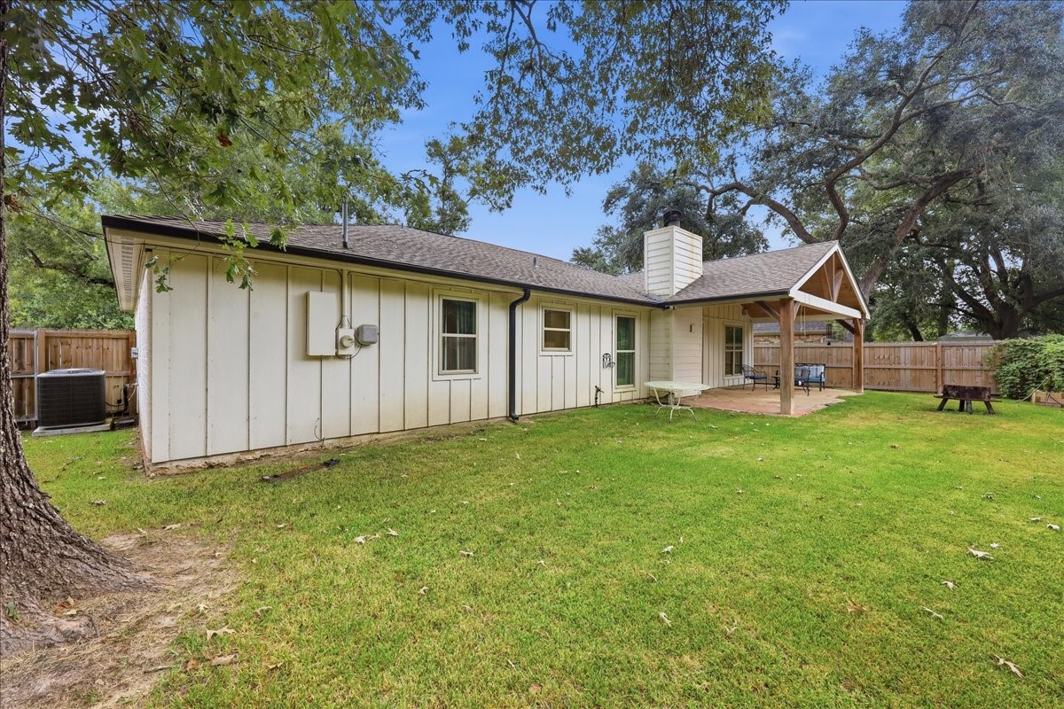 7165 Firethorn Drive Property Photo 27