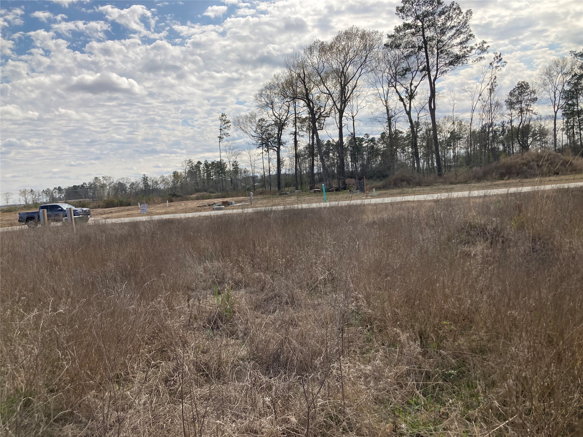 1033 Road 5601 Property Photo 3