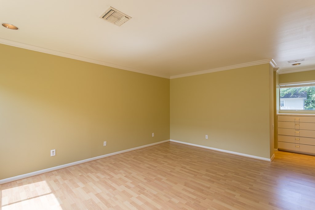 2349 Albans Road 2 Property Photo 18