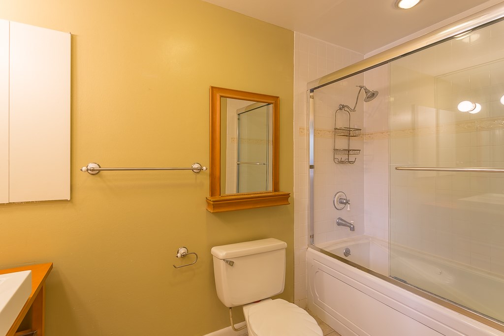 2349 Albans Road 2 Property Photo 20