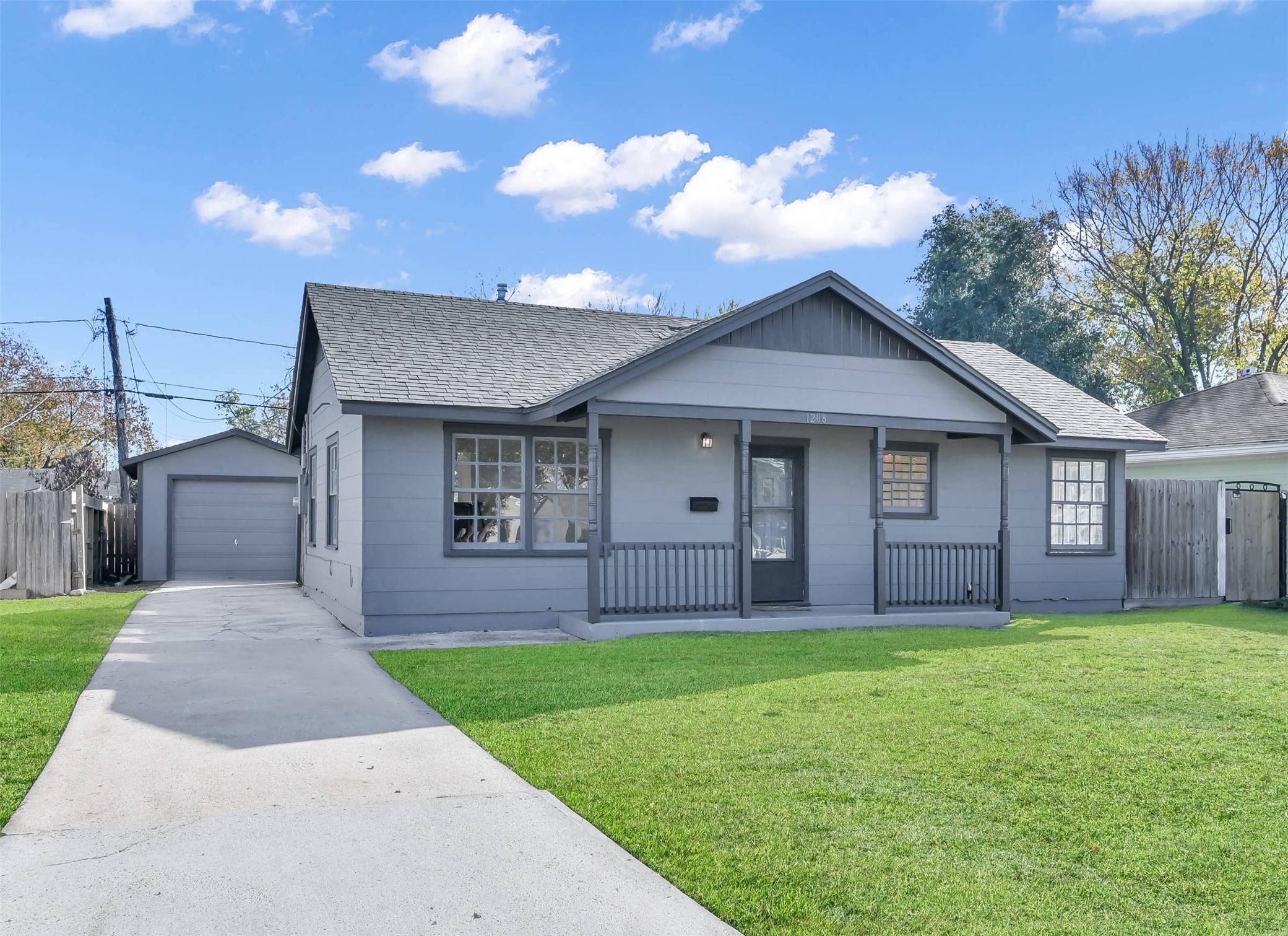 1208 Leggett Drive Property Photo 2