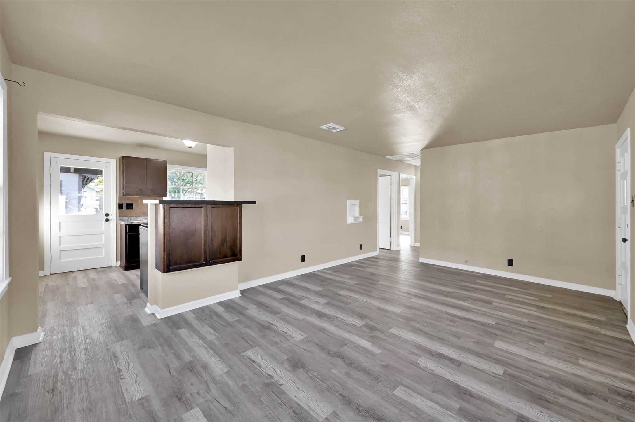1208 Leggett Drive Property Photo 7