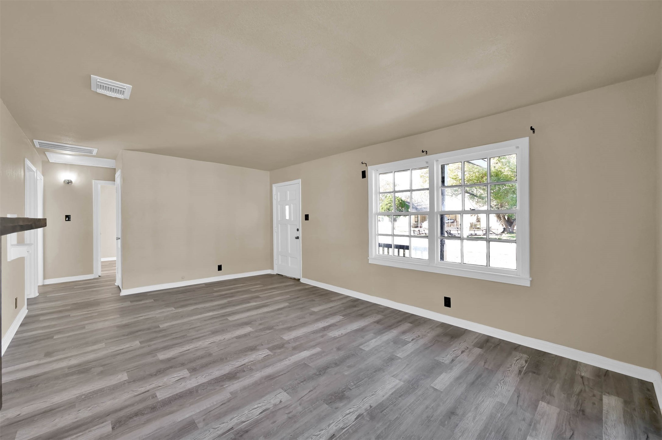 1208 Leggett Drive Property Photo 8