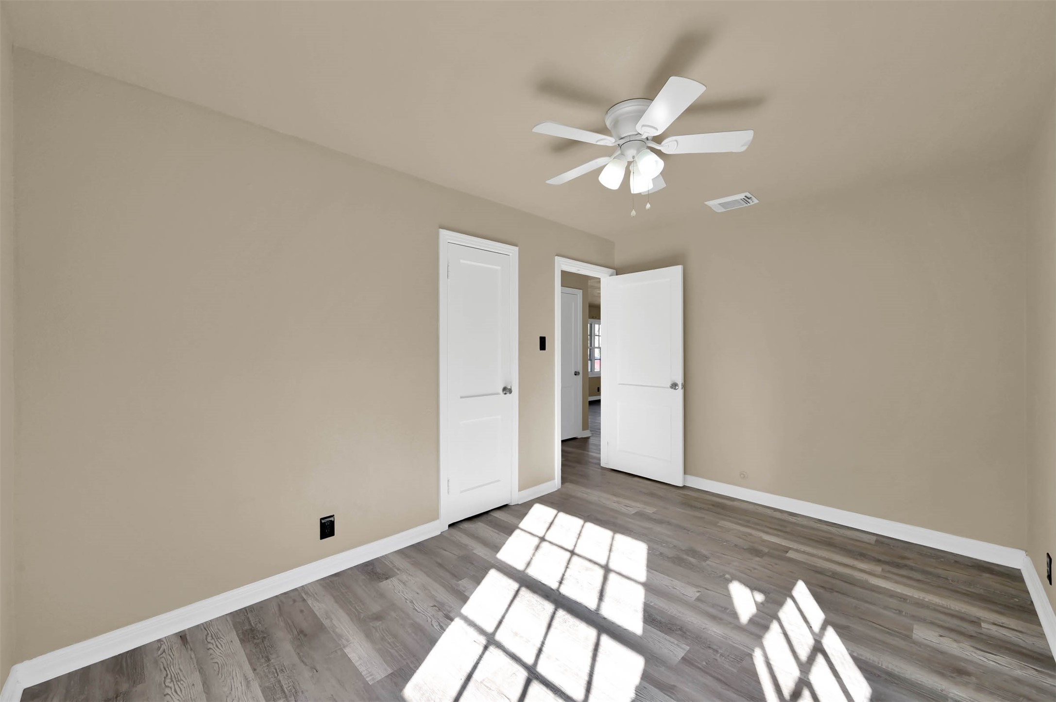 1208 Leggett Drive Property Photo 16