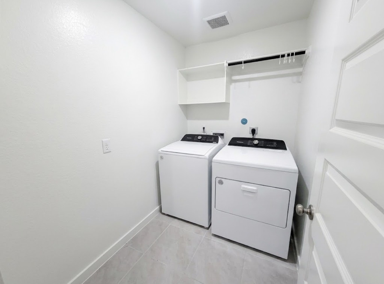 5549 Madden Lane Property Photo 12
