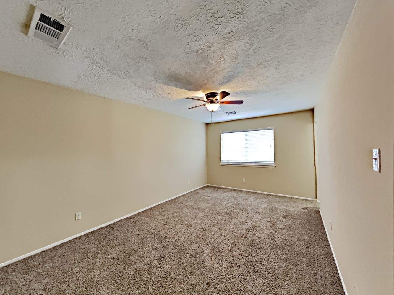 5303 Enchanted Mist Drive Property Photo 6