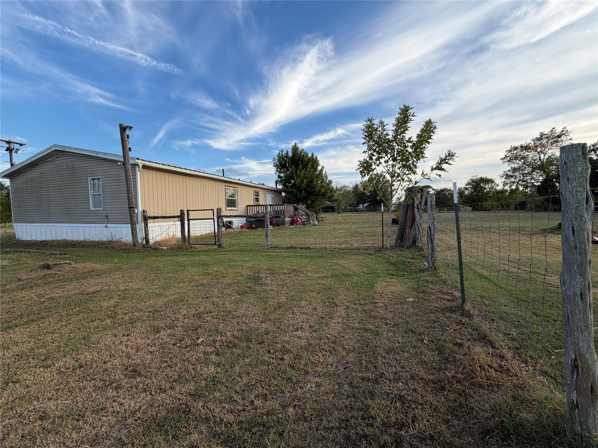 7 Kathy Lane Property Photo 2