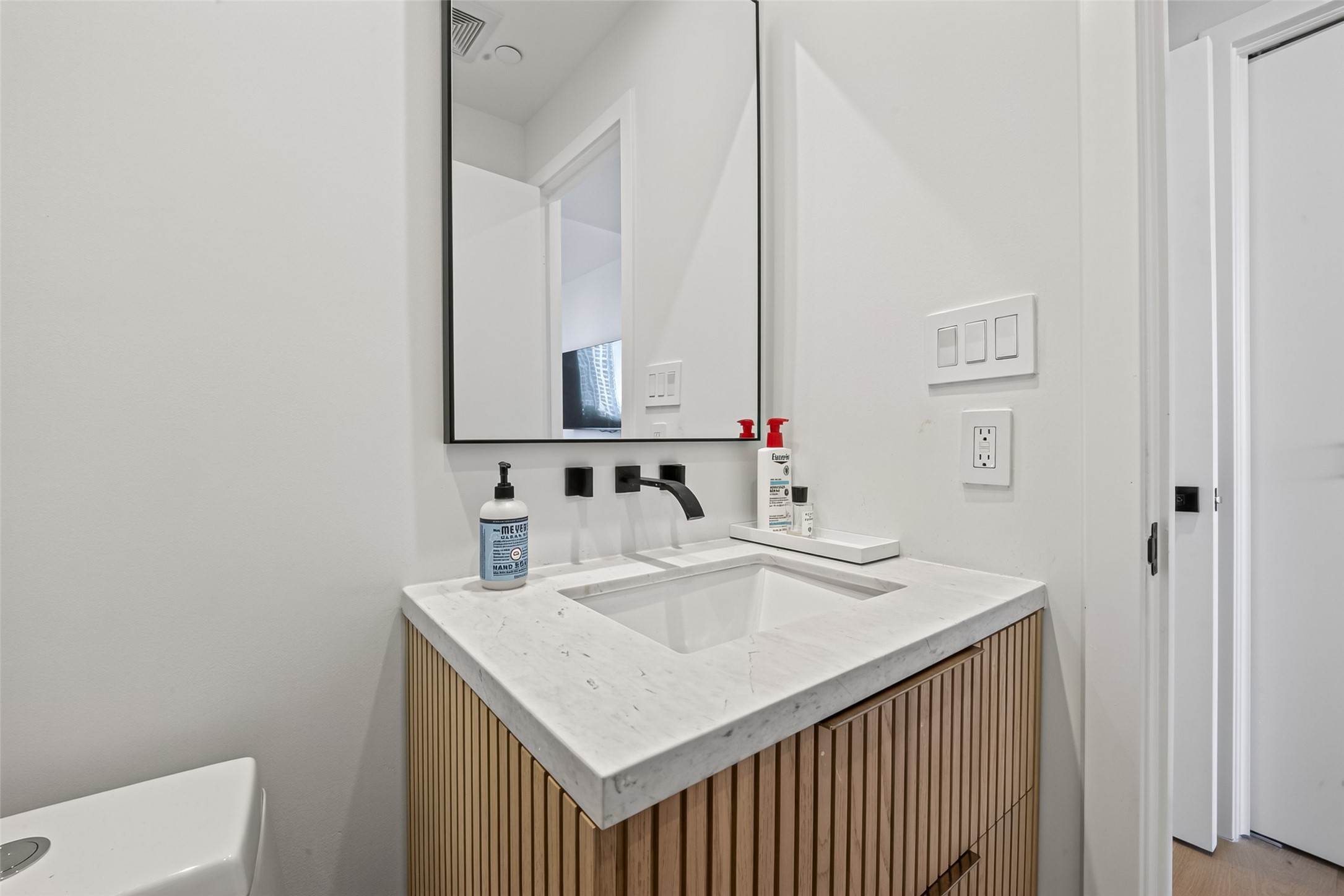 5110 San Felipe Street 32w Property Photo 17