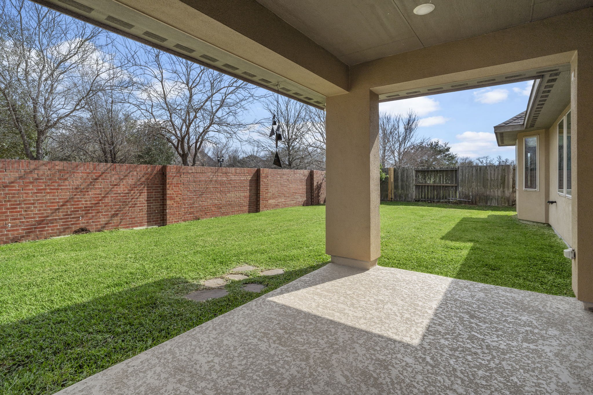 2622 Big Vine Court Property Photo 27