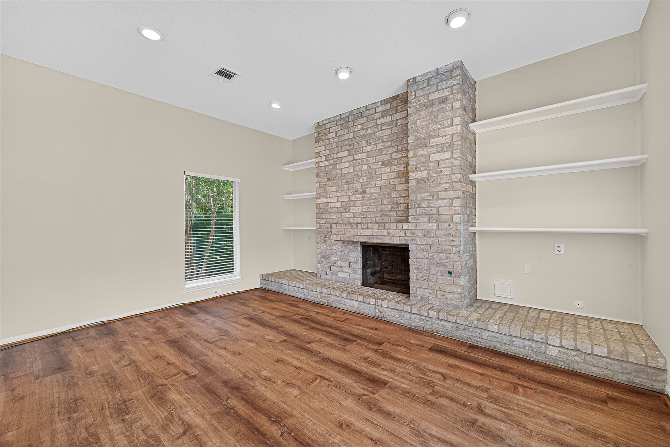 10815 Shawnbrook Drive Property Photo 10