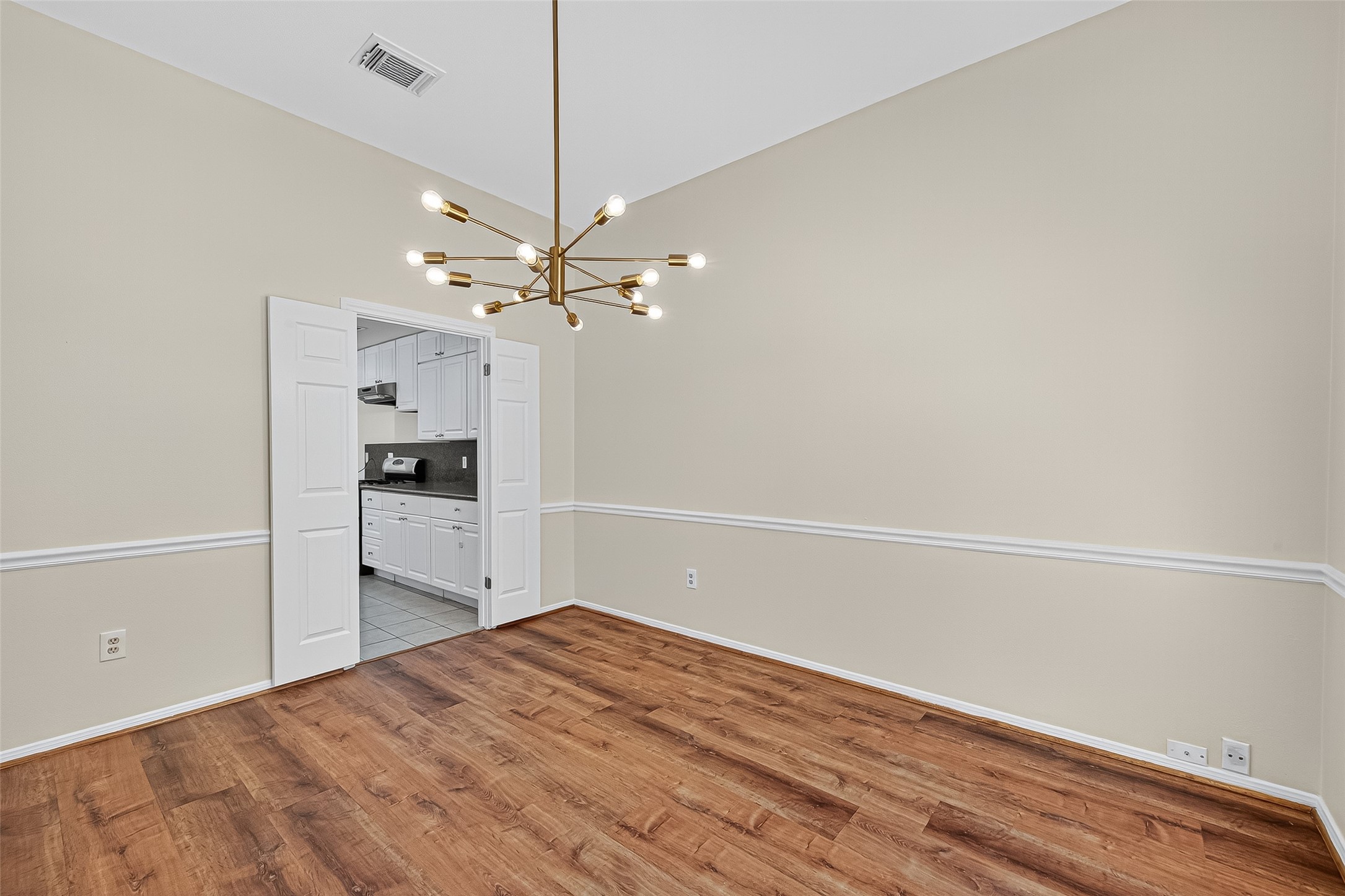 10815 Shawnbrook Drive Property Photo 12