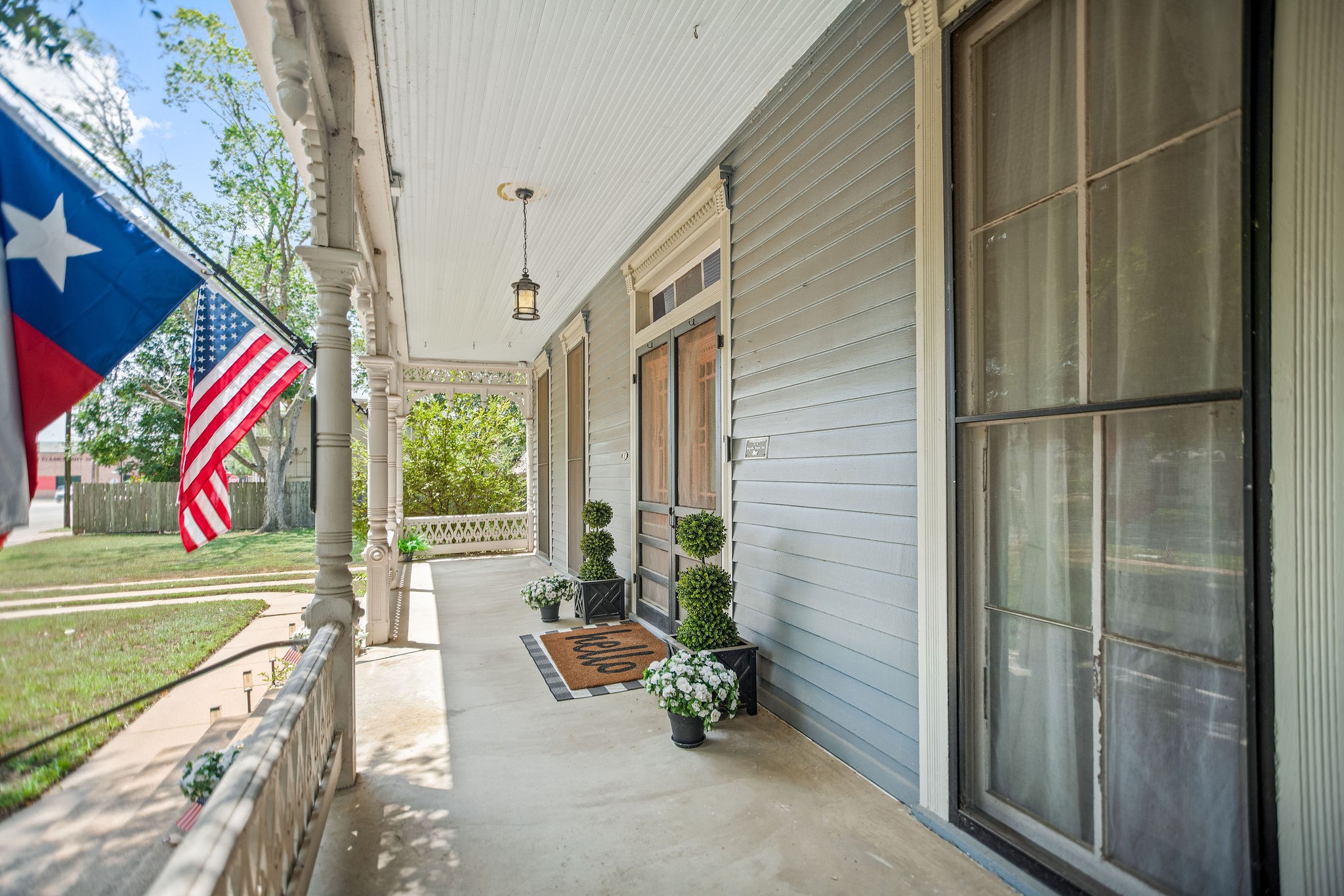 1216 Live Oak Street Property Photo 7